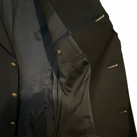 J.P. Tilford Samuelsohn Navy Blue Blazer. Excellent Condition. - Picture 8 of 16